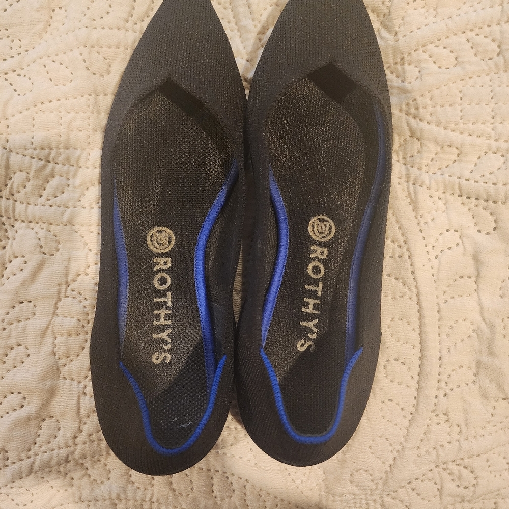 Rothy's pointy toe Sz10 black flat